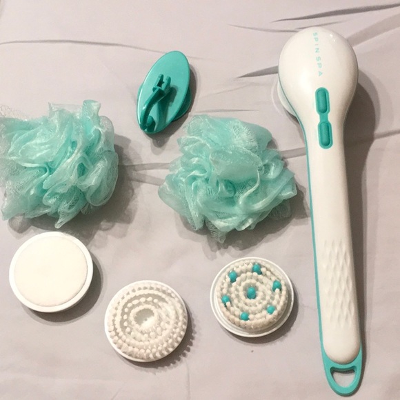 Spin Spa Body Brush with 5 attachments. NEW - Picture 2 of 3